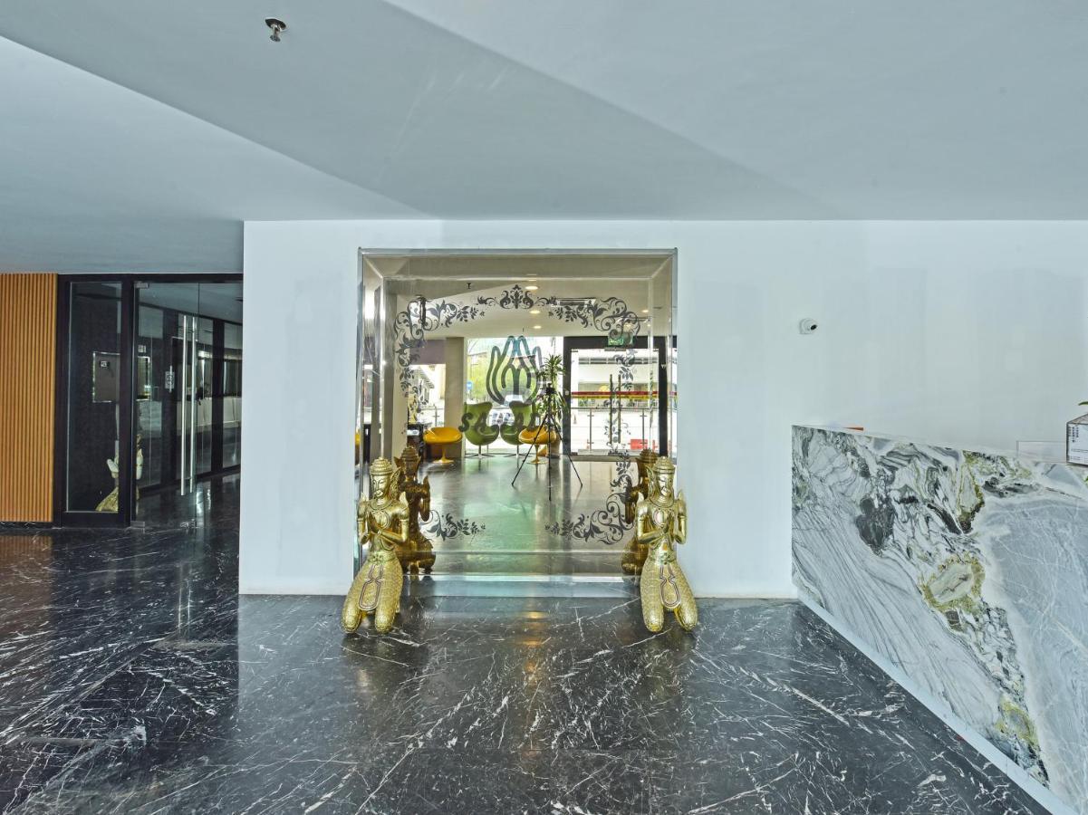 Capital O 90130 Sawadee Hotel Джохор-Бару Екстер'єр фото