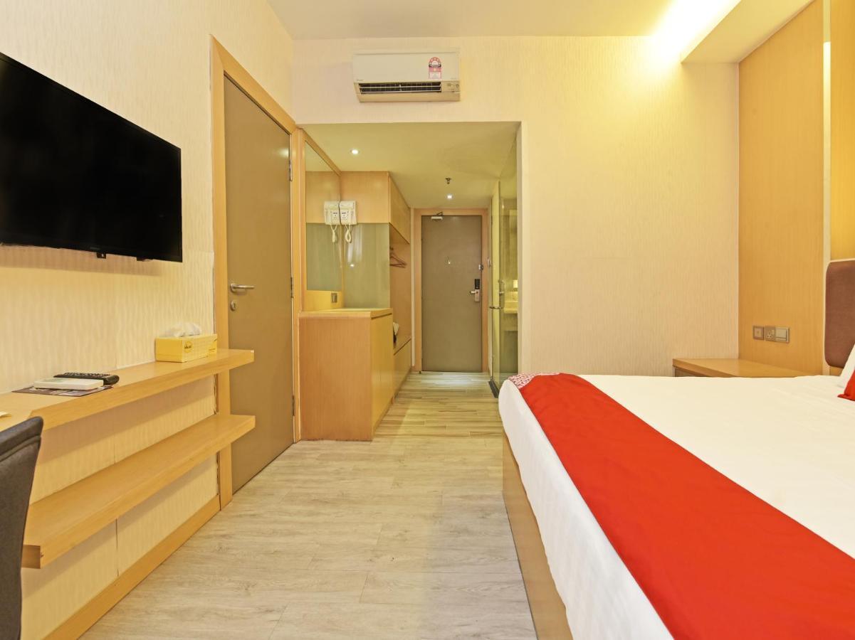 Capital O 90130 Sawadee Hotel Джохор-Бару Екстер'єр фото
