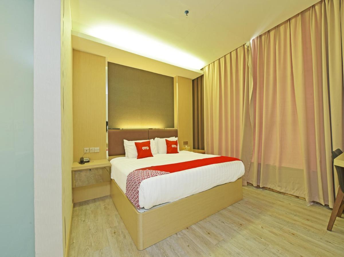 Capital O 90130 Sawadee Hotel Джохор-Бару Екстер'єр фото